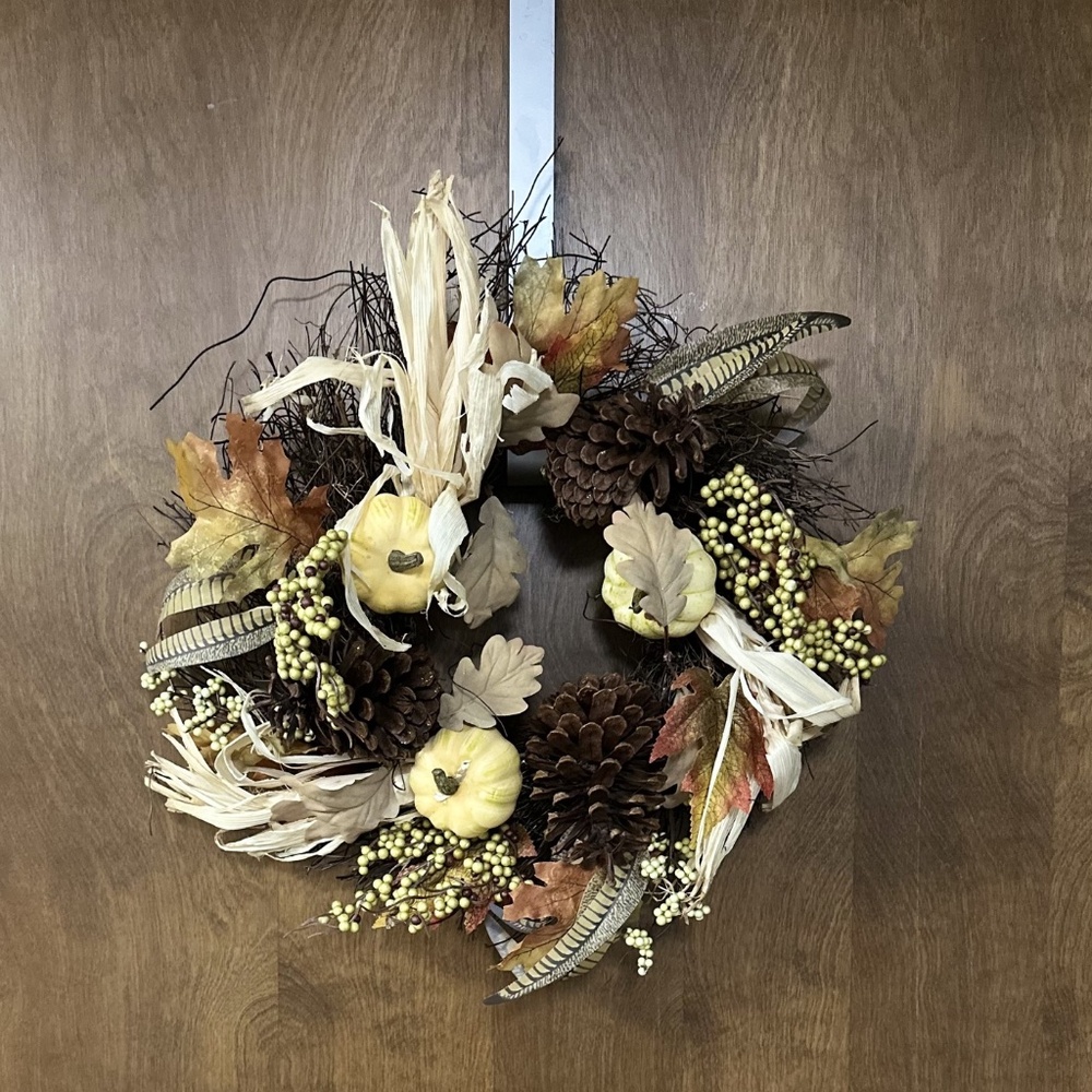Fall Grapevine Wreath Pumpkins Leaves Corn Husk Pine Cones 18”